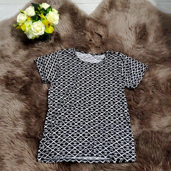 CC Black and White Shirt - Picture 1 of 3